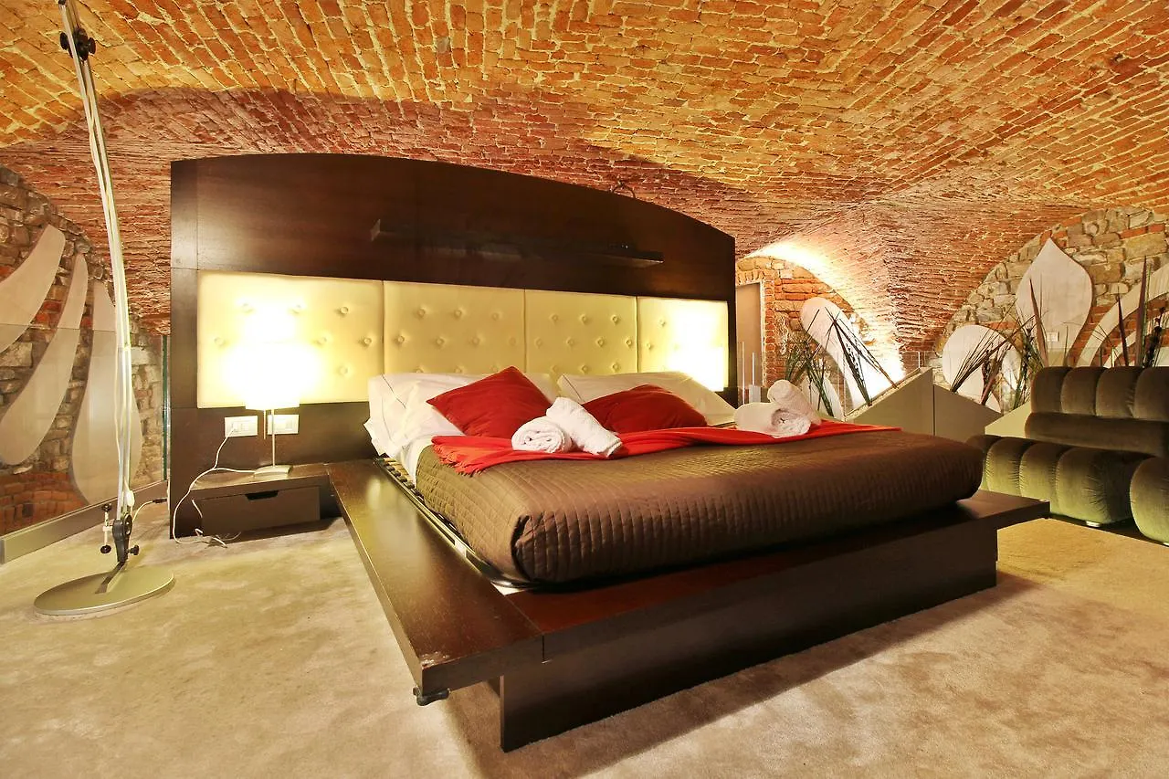 Florence Boutique Apartments 0*,